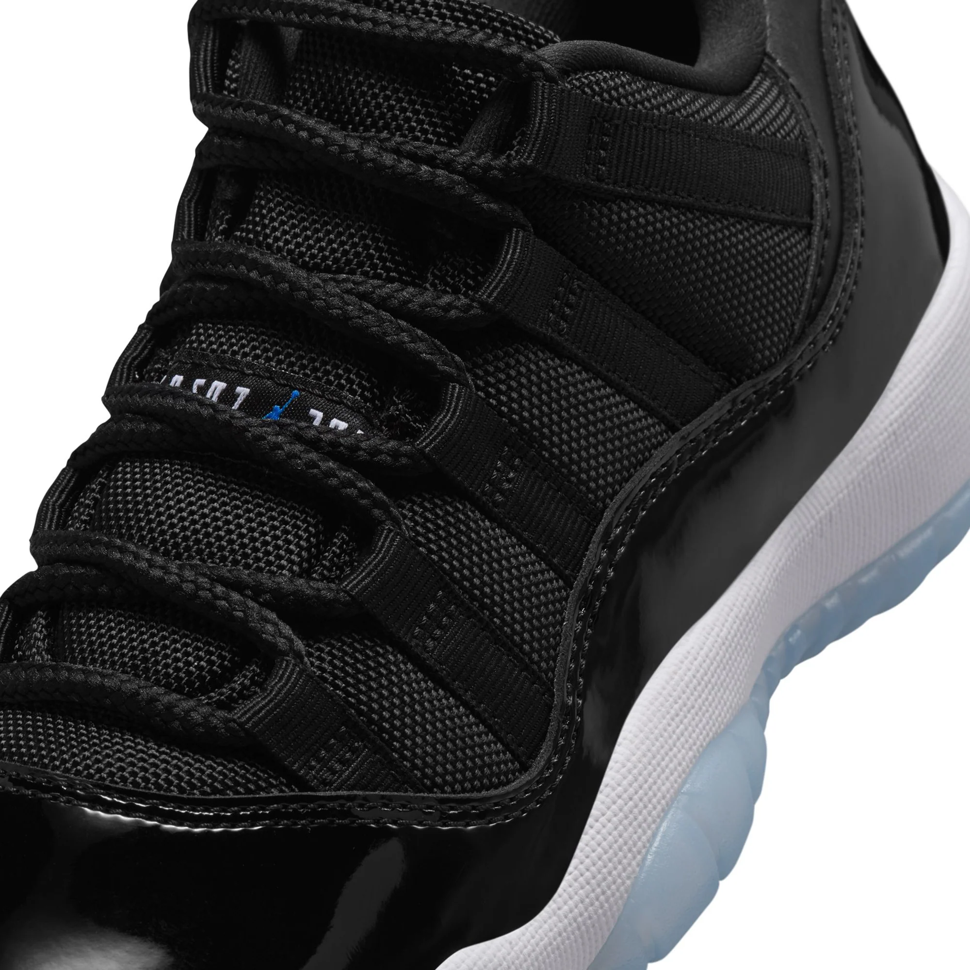 Air Jordan 11 Kids Retro Low Shoes - Image 4
