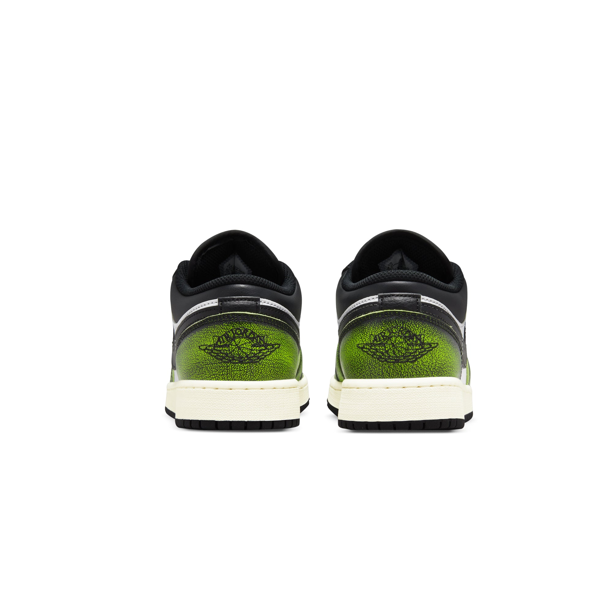 Air Jordan Kids 1 Low SE Shoes - Image 3