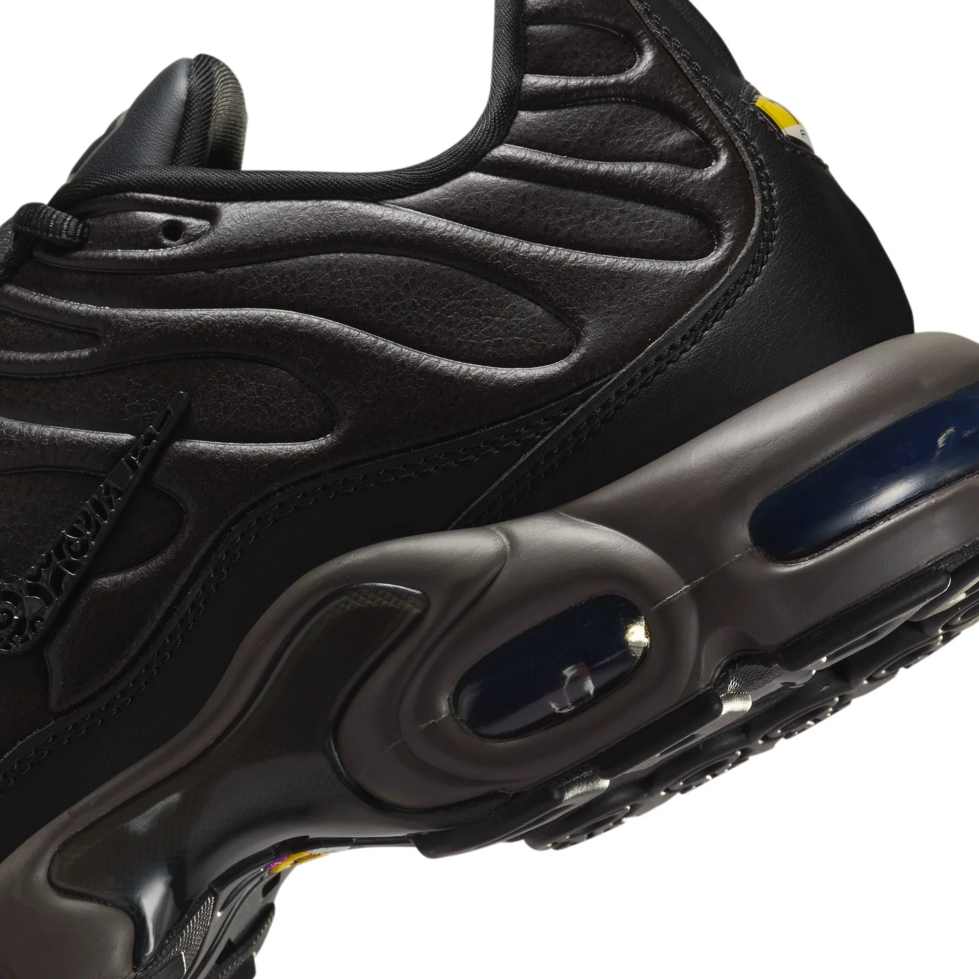 Nike Mens Air Max Plus Premium Shoes - Image 4