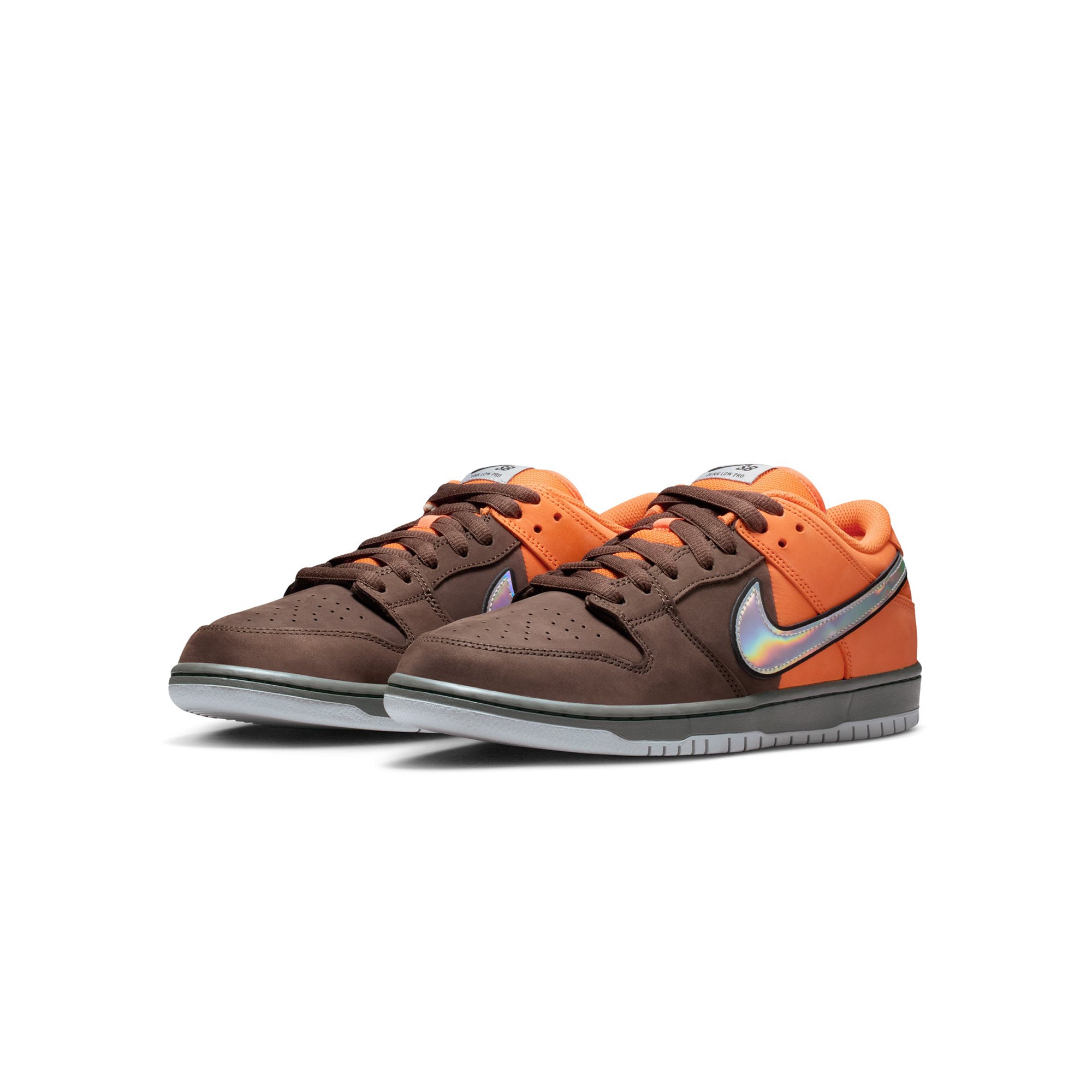 Nike SB Mens Dunk Low Pro Shoes - Image 2