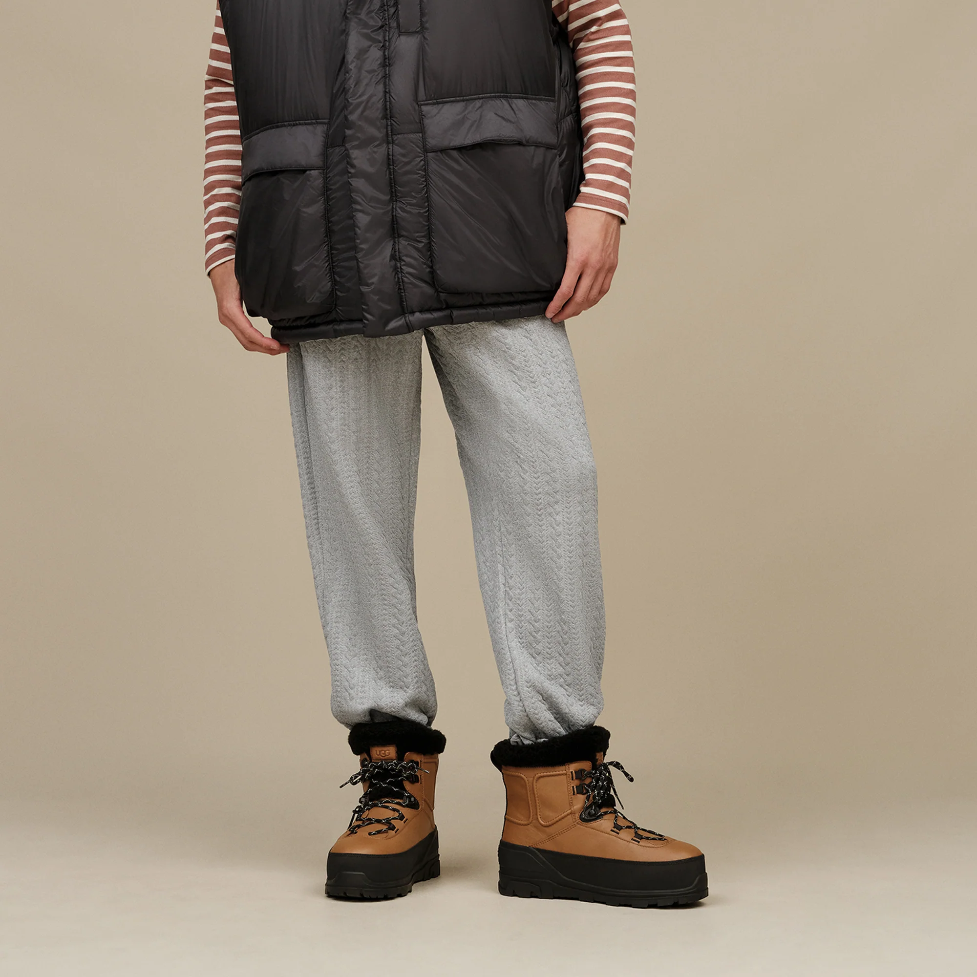 Ugg Mens Shasta Mid Boots - Image 4